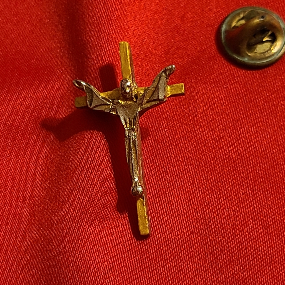 Little vintage pin for sale